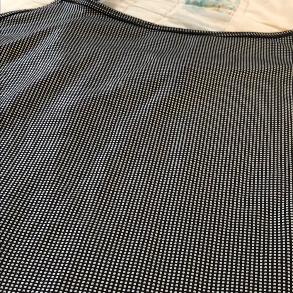 Metallic spotted tank